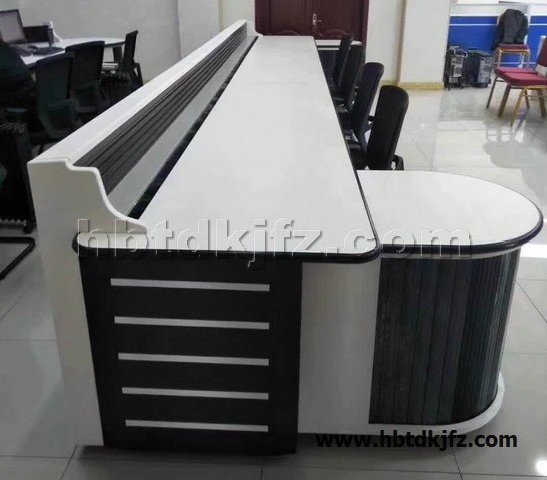 点击查看商品:操作台